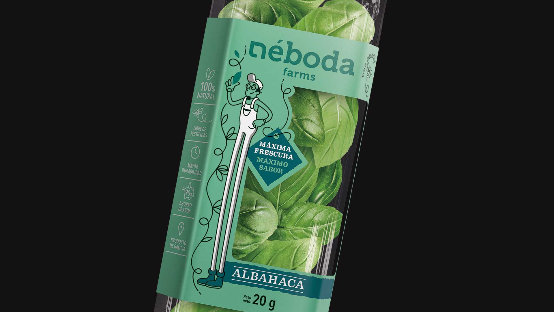 detalle del envase de albahaca fresca neboda farms con etiqueta verde y hojas