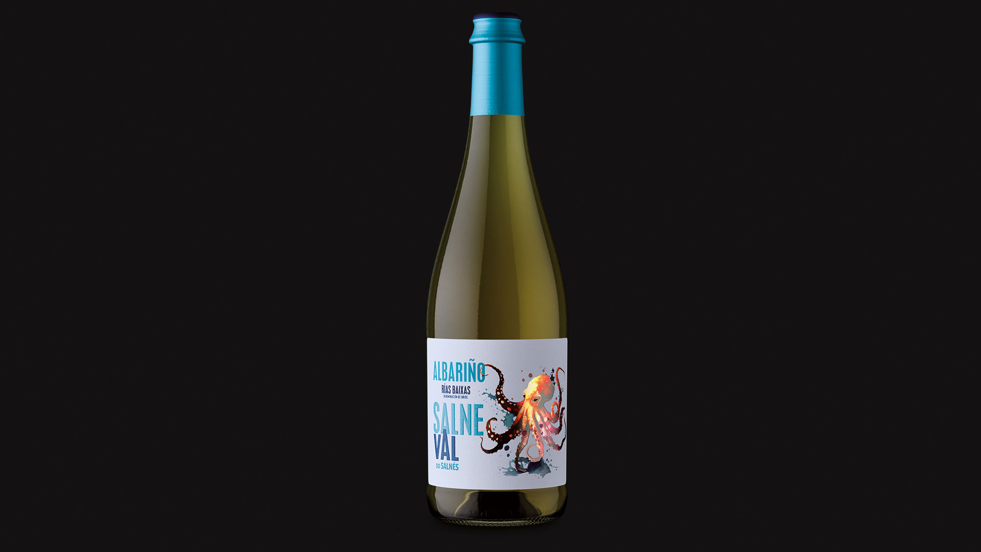 mockup de botella de vino albariño rías baixas salneval con etiqueta ilustrada de pulpo