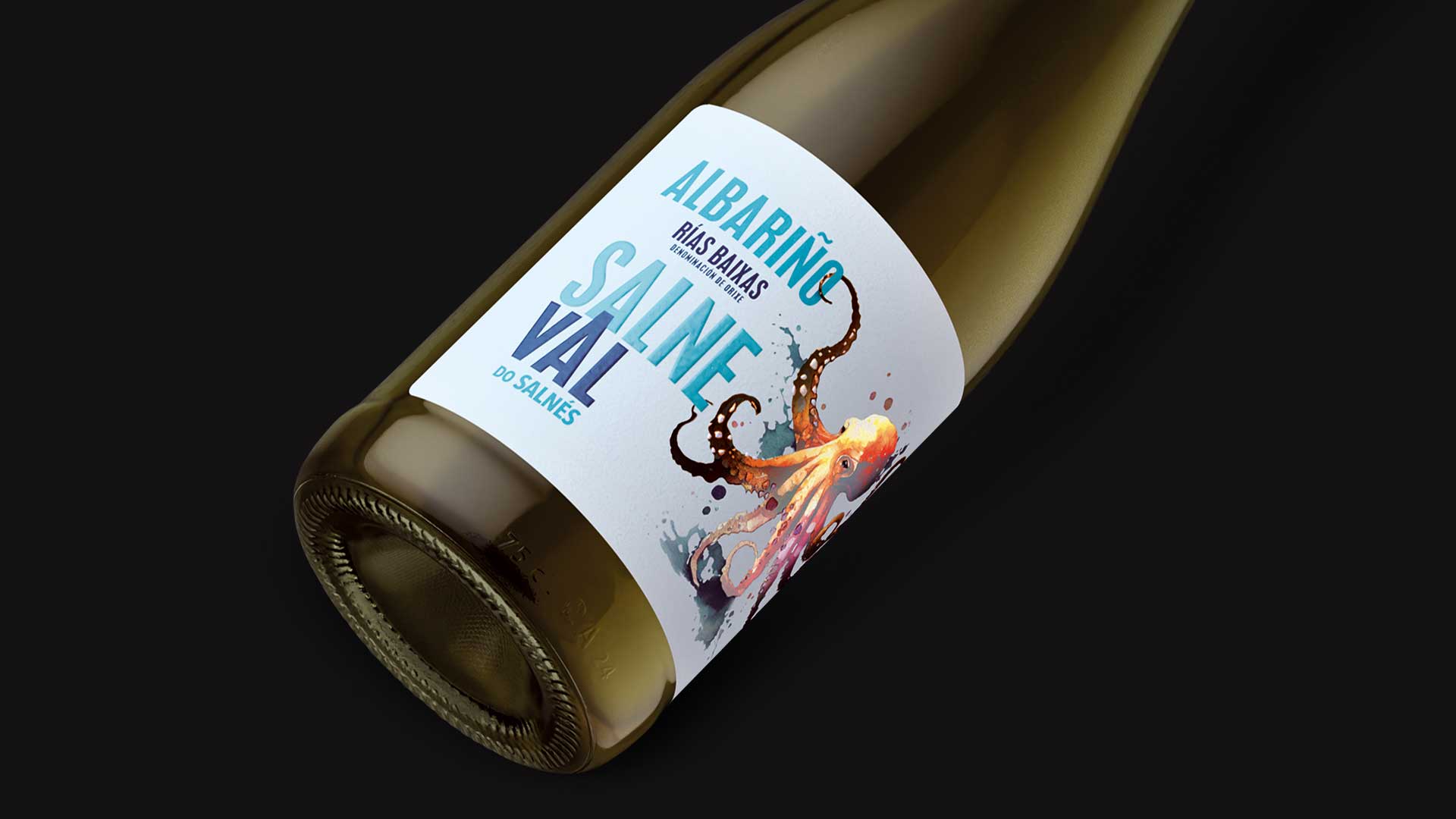 detalle en ángulo de la etiqueta Albariño Salneval do Salnés con ilustración de pulpo
